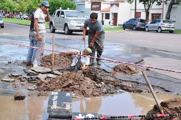 El Municipio reparó un caño de la Red de Agua