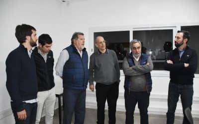 CIENTOS DE ESTUDIANTES CONCURRIERON HOY (MARTES) A UNA CHARLA CON EL CAMPEÓN DE ROBÓTICA MATEO SALVATTO