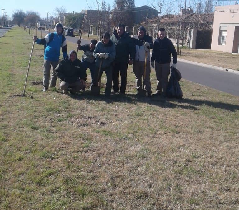 ESPACIOS VERDES EMPEZÓ LAS TAREAS DE FORESTACIÓN Y REFORESTACIÓN DE DISTINTAS ZONAS DEL CASCO URBANO