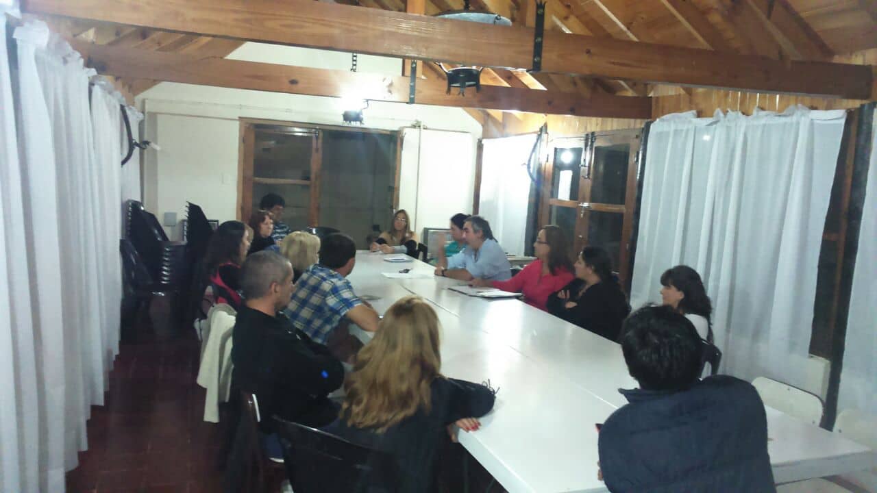 Fernández se reunió con referentes barriales