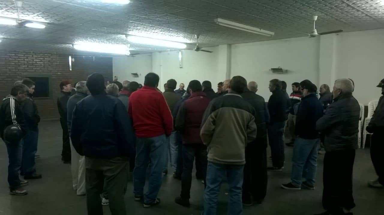 Fernández se reunió con ex empleados del Frigorífico