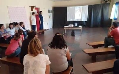 SALUD COMUNITARIA DIO EN BERUTTI UN TALLER SOBRE LAS EMOCIONES QUE SE PONEN EN JUEGO A LA HORA DE FIJAR LÌMITES A LOS NIÑOS