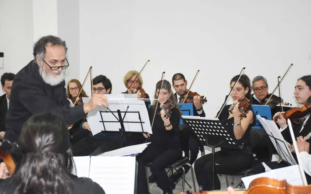 A SALA LLENA SE PRESENTÓ AYER (DOMINGO) LA ORQUESTA SINFÓNICA MUNICIPAL CON VARIEDAD DE RITMOS MUSICALES
