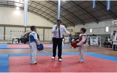 LA ESCUELA DE TAEKWONDO MUNICIPAL COSECHO 15 MEDALLAS EN DAIREAUX, DONDE COMPITIO UN CENTENAR DE CHICOS DE LA REGION