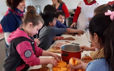 CON LA ELABORACIÓN DE TARTAS DE VERDURAS, FINALIZÓ EL TALLER DE NUTRICIÓN Y ALIMENTACIÓN EN LA ESCUELA Nº8