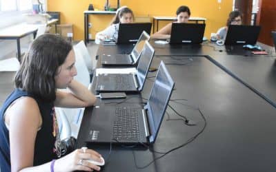 COMENZÓ EL PRIMER TALLER PARA CHICAS PROGRAMADORAS