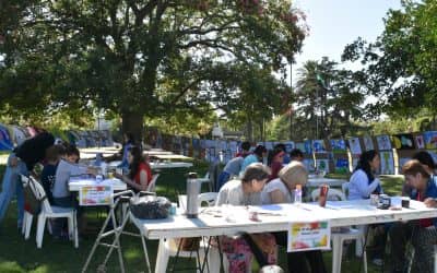 EL TALLER DE DIBUJO Y PINTURA TERMINÓ HOY CON UNA MUESTRA AL AIRE LIBRE EN LA PLAZA SAN MARTÍN