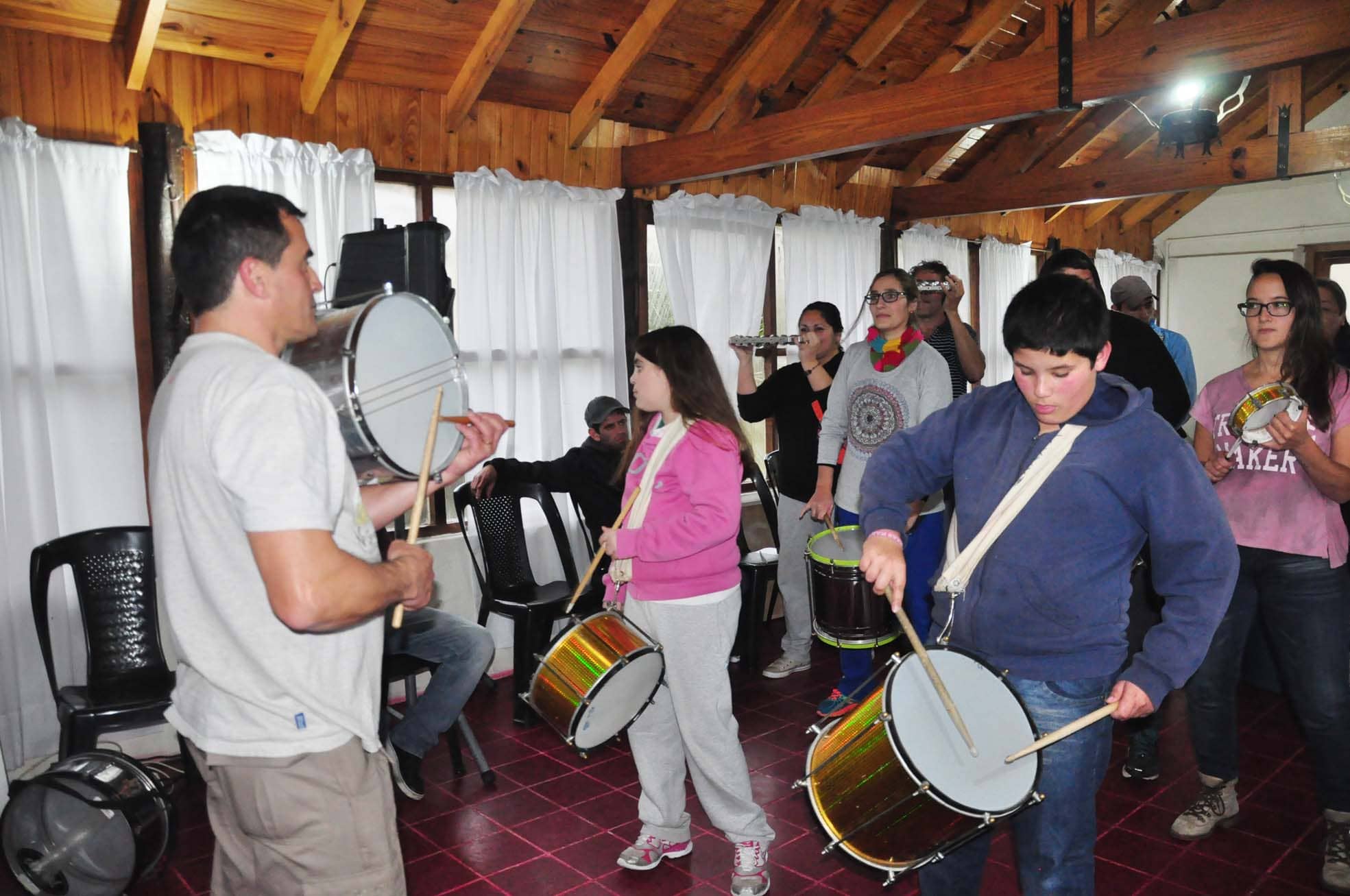 Se dictó el primer taller sobre carnaval, auspiciado por la Dirección de Cultura