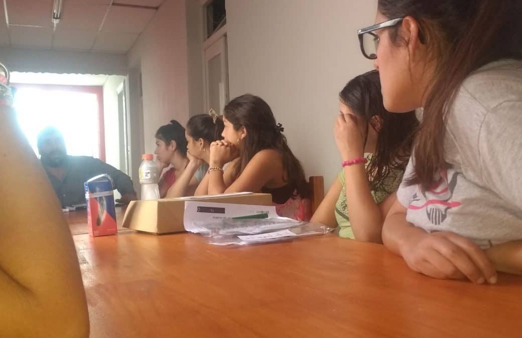 Se realizó un taller de herramientas para el trabajo en la residencia estudiantil local