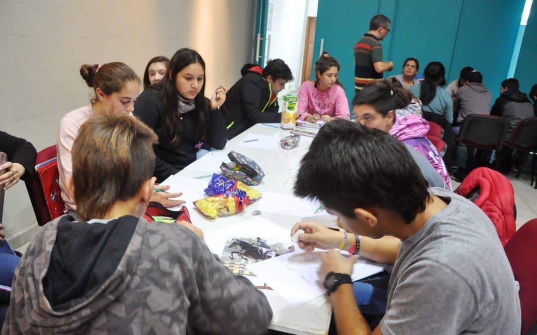 Talleres para los participantes de «Un mural en mi escuela»