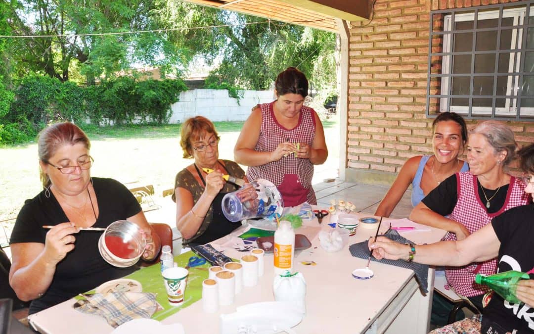 Taller sustentable en el CAPS Ameghino