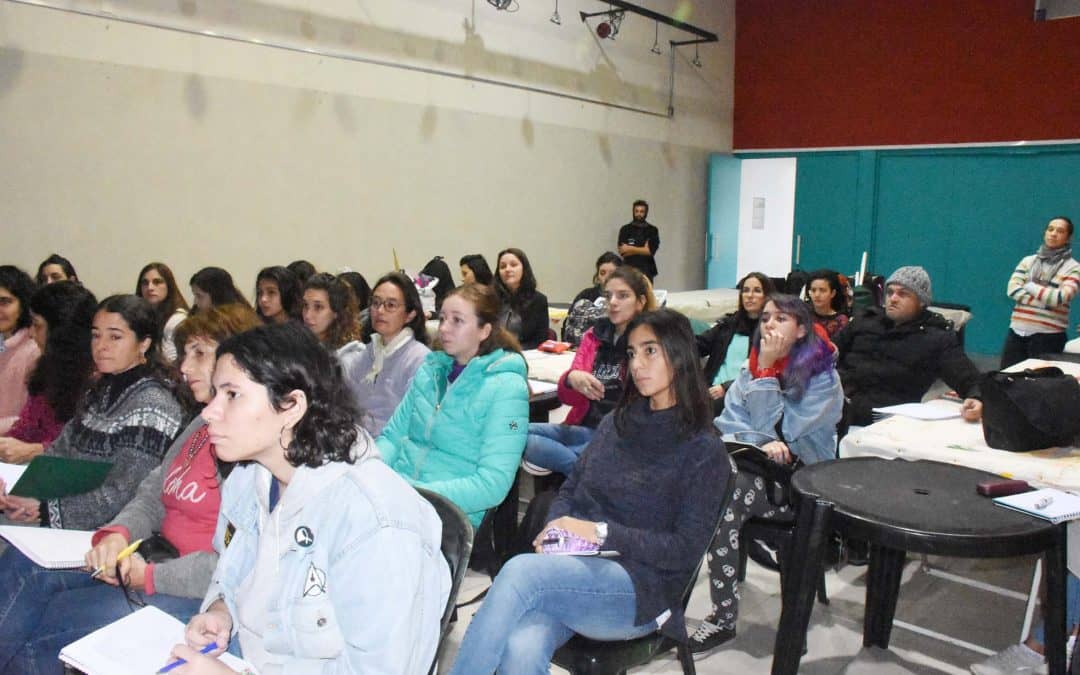 CON 60 INSCRIPTOS INICIÓ EL TALLER INTENSIVO DE DISEÑO Y ESTAMPADO TEXTIL