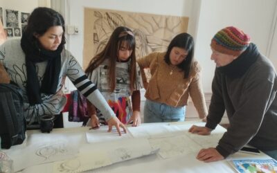 ALUMNOS/AS DE LA ESCUELA DE MURALISMO COMENZARON A TRABAJAR EN LOS MURALES QUE SE REALIZARÁN COMO CIERRE DE LOS TALLERES