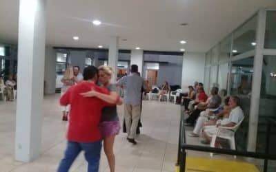 VOLVIÓ «TANGO EN LA CALLE» PARA CAMBIAR LA NOCHE DE LOS MIÉRCOLES EN EL PATIO DEL CENTRO CÍVICO