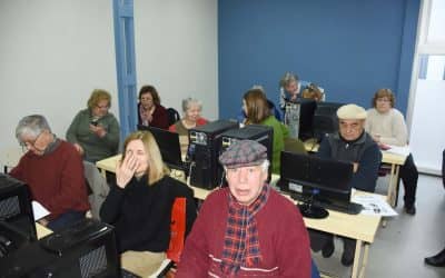 CURSO INTENSIVO DE INVIERNO USO DE CELULARES Y TABLETS, EN LA ESCUELA MUNICIPAL