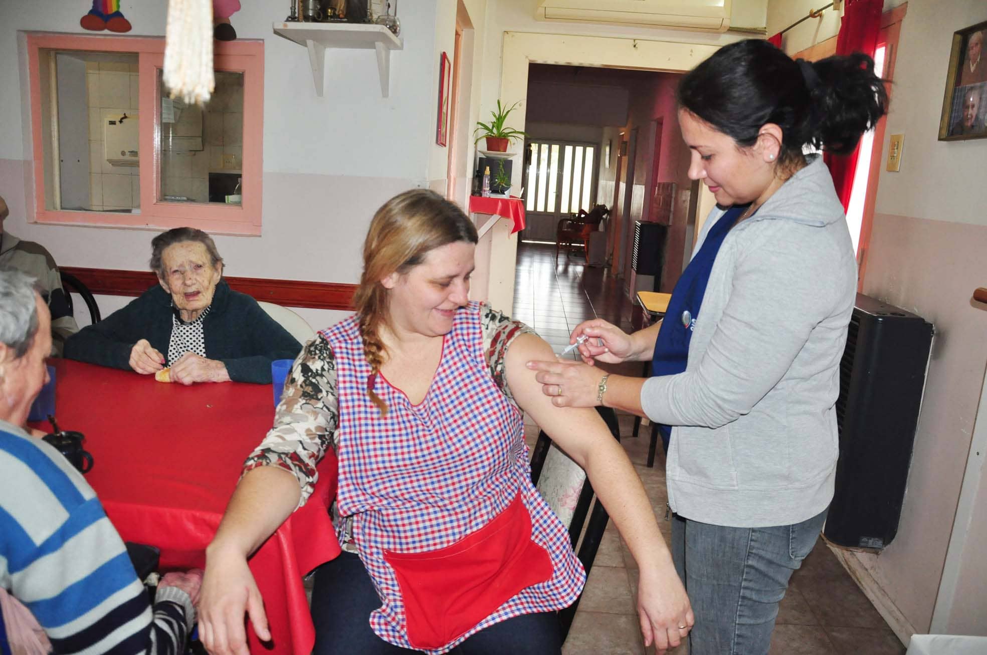 El Municipio continúa con la vacunación en terreno