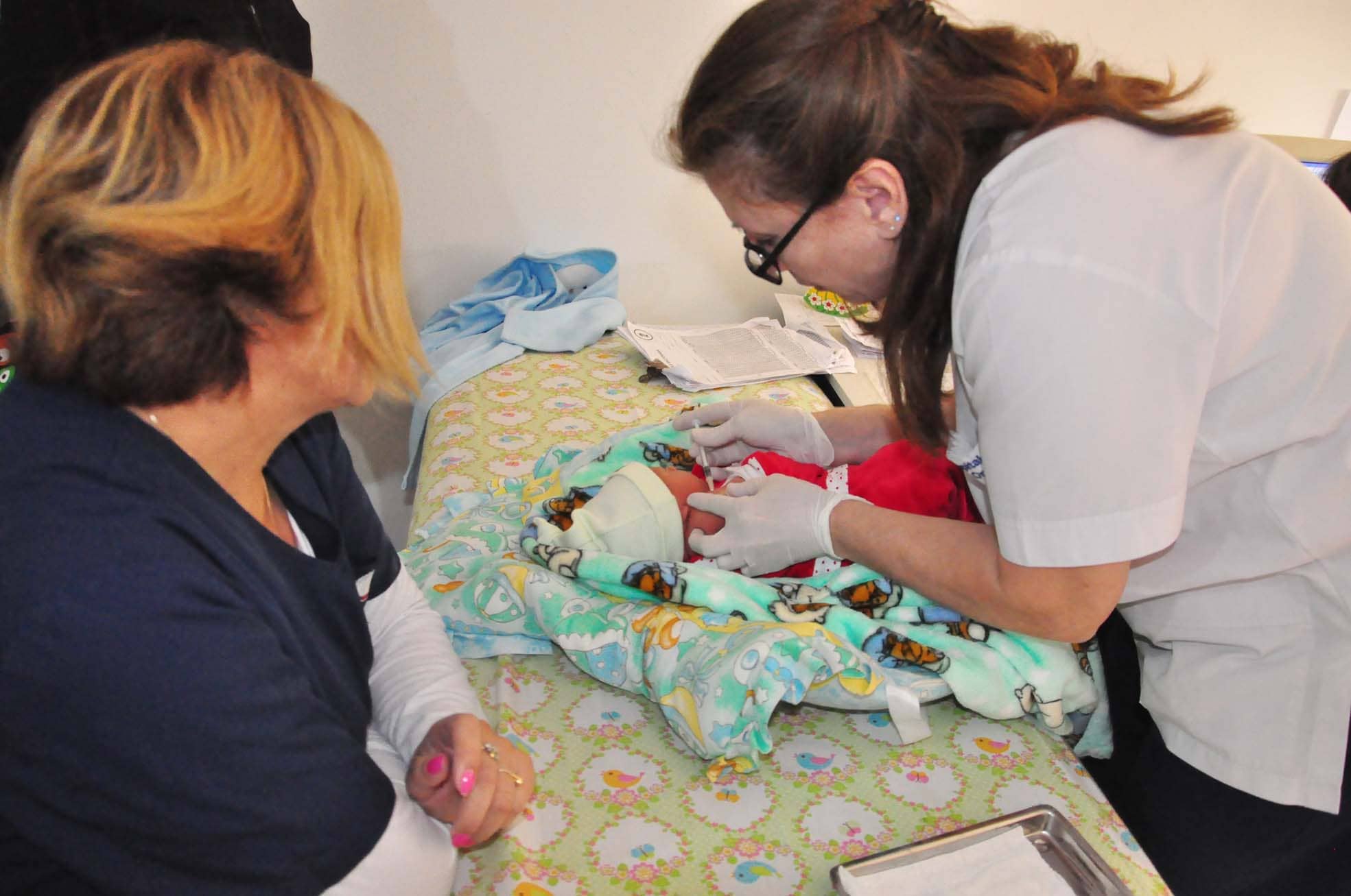 Campaña para iniciar y completar esquemas de vacunación