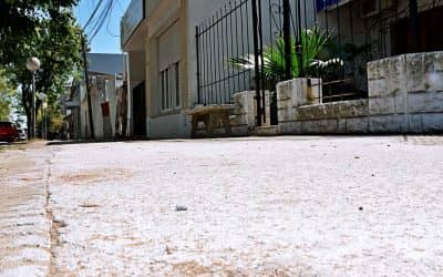 Tras la solicitud de Fernández, ya comenzó la reparación en las veredas de la zona céntrica