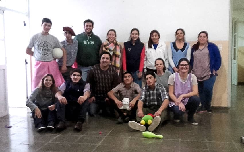 Jóvenes del ateneo y de la UTN visitaron el Pequeño Hogar