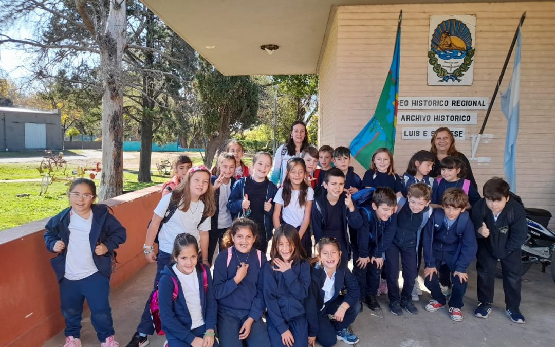 ESTUDIANTES DE LA ESCUELA Nº 45 VISITARON EL MUSEO HISTÓRICO REGIONAL