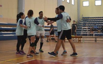 Se realizó ayer (domingo) el primer torneo de vóley mixto