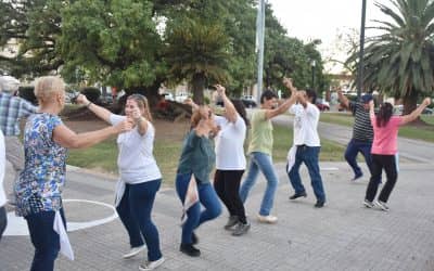 UNAS 300 PERSONAS FESTEJARON EN PLAZA SAN MARTÍN EL “DÍA NACIONAL DE LA ZAMBA”